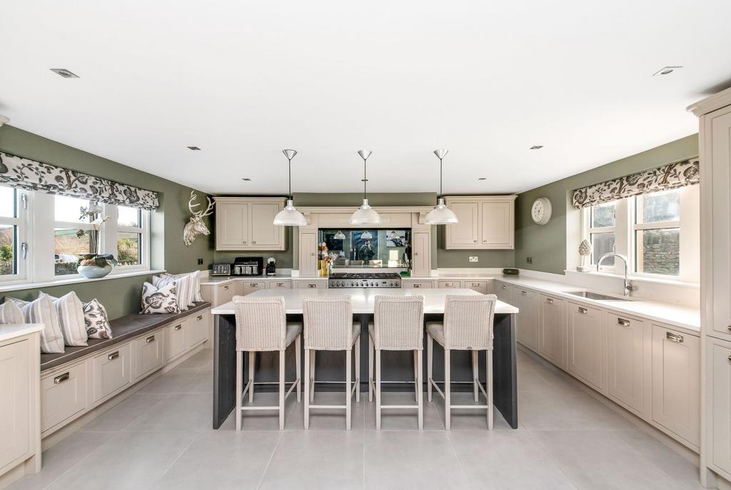 Open plan kitchen diner