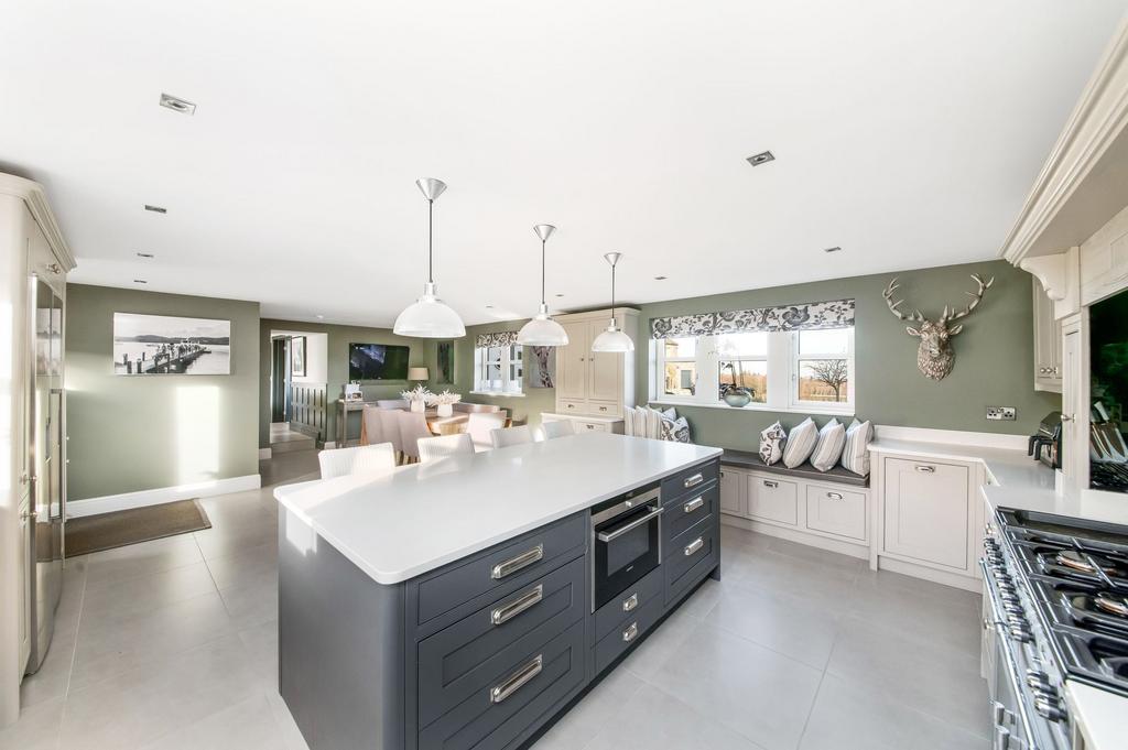 Open plan kitchen diner