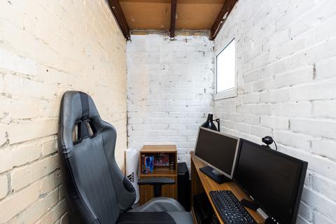 24 Talbot Road, London, E6 2RZ