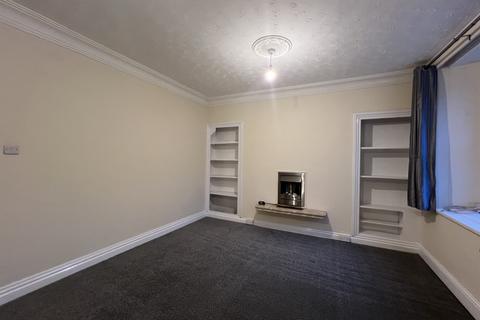 2 bedroom flat to rent, Hillesdon Road, Torquay TQ1