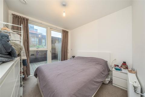 2 bedroom apartment to rent, Bessemer Place, London, SE10