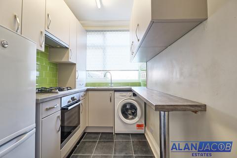 2 bedroom maisonette for sale, Grey Towers Avenue, Hornchurch RM11