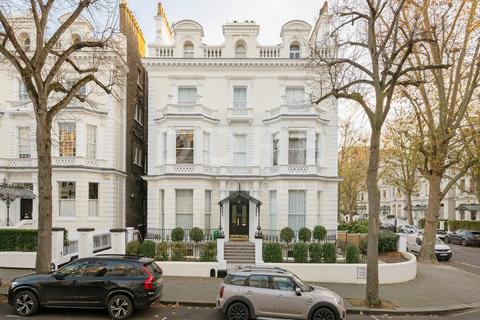 2 bedroom apartment for sale, Holland Park, London, W11