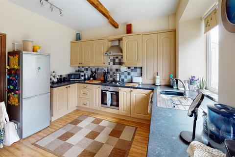 2 bedroom terraced house for sale, East Street, Gargrave, Skipton