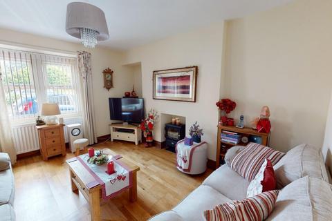 2 bedroom terraced house for sale, East Street, Gargrave, Skipton