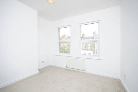 2 bedroom flat to rent, Morieux Road, Leyton, London, E10