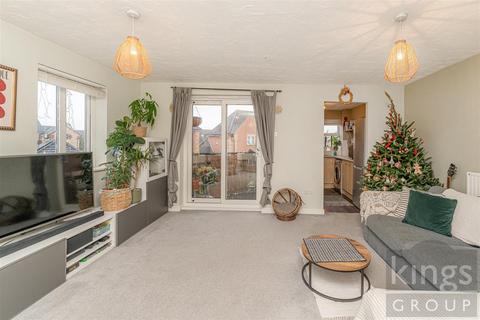 2 bedroom flat for sale, Chelsea Gardens, Church Langley