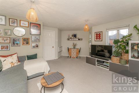 2 bedroom flat for sale, Chelsea Gardens, Church Langley