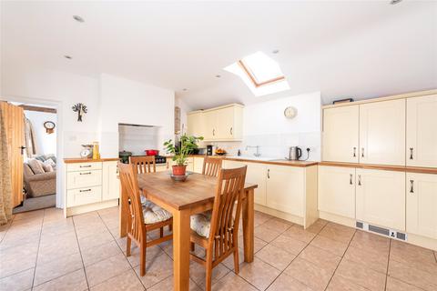 2 bedroom detached house for sale, High Street, Walkern, Hertfordshire, SG2