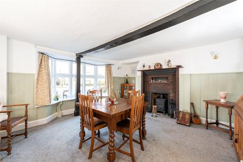 2 bedroom detached house for sale, High Street, Walkern, Hertfordshire, SG2