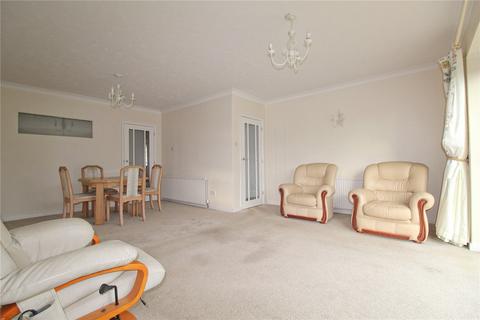 17 Kenton Drive, Trowbridge, BA14 7JR