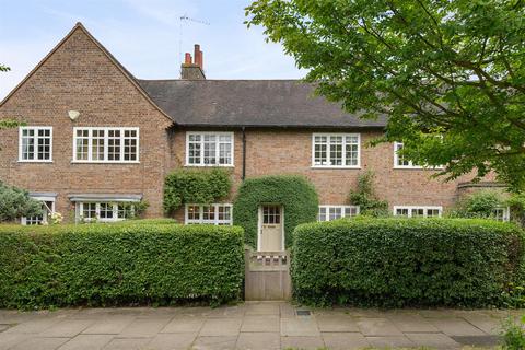 76 Brentham Way, London, W5 1BE