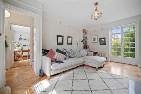 76 Brentham Way, London, W5 1BE