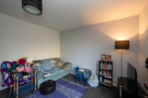 1 bedroom flat for sale, Peregrine Way, Bradford BD6