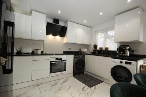 4 bedroom end of terrace house for sale, Robin Hood Way, Greenford, Middlesex UB6