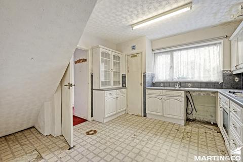 2 The Leys, Chelmsford, CM2 6AU