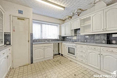 2 The Leys, Chelmsford, CM2 6AU