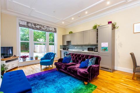 2 bedroom ground floor flat for sale, Hayway, Rushden NN10