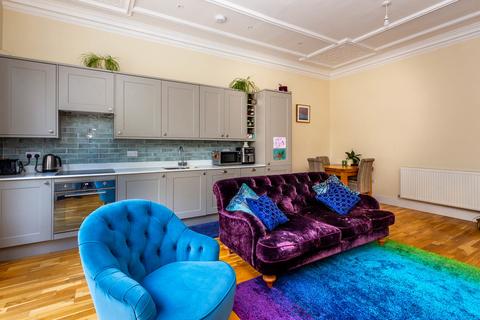 2 bedroom ground floor flat for sale, Hayway, Rushden NN10