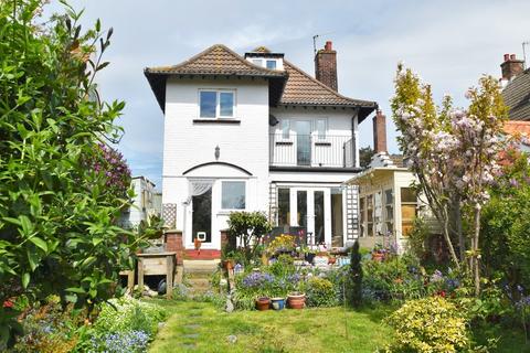 5 bedroom detached house for sale, Avenue South, Sheringham NR26