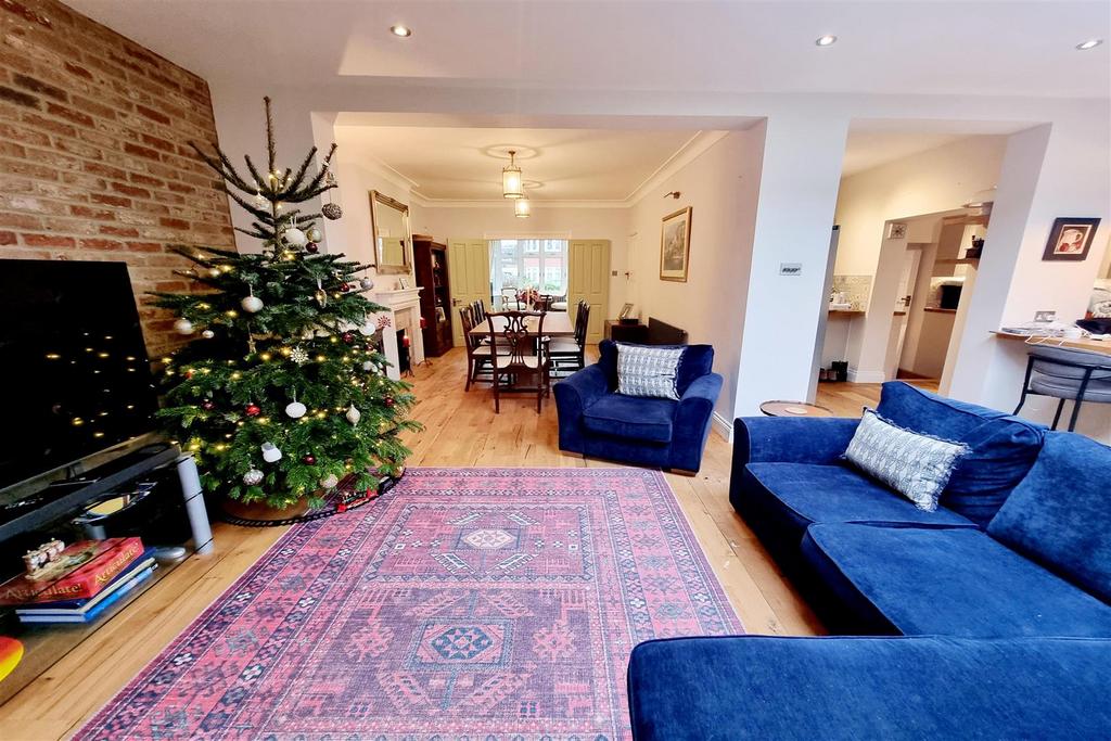 Extended rear reception room 1 with skylight: 1: