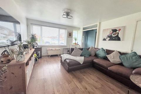 3 bedroom semi-detached house for sale, St. Ives Way, Halewood Village, Liverpool