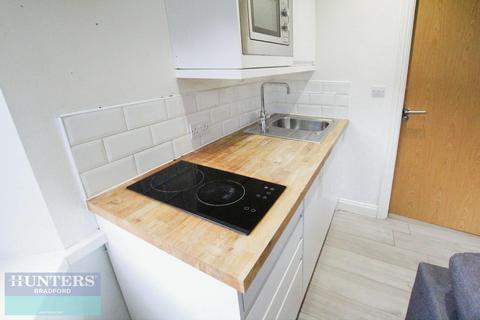 Studio to rent, 4 James Street, Bradford, West Yorkshire, BD1