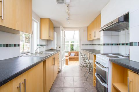 5 bedroom terraced house to rent, Crescent Road, Brighton BN2