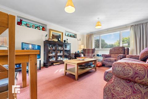 2 bedroom detached bungalow for sale, Parc-y-coed, Creigiau, Cardiff