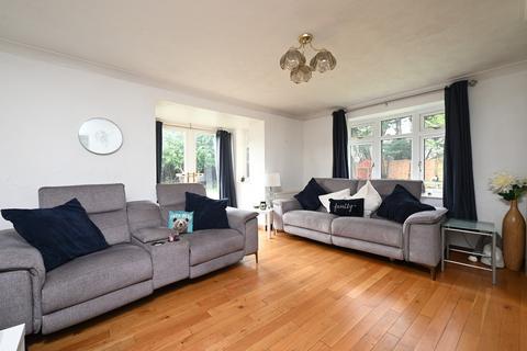 3 bedroom semi-detached house for sale, Olde Farm Drive, Camberley GU17