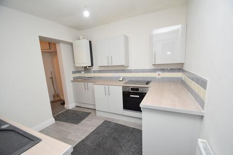 4 bedroom terraced house to rent, Station Road, Stanley