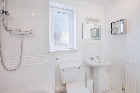 25b Fraser Road, Aberdeen, AB25 3UE