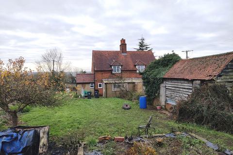 3 bedroom semi-detached house for sale, Hunters Hall Cottages, Epping Upland