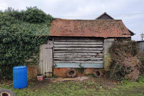 3 bedroom semi-detached house for sale, Hunters Hall Cottages, Epping Upland