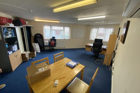 Office to rent, Connaught Avenue, Essex CO13