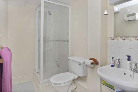 1 bedroom flat to rent, Keele Close, Watford WD24