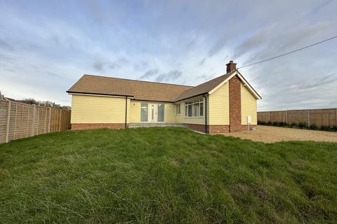 4 bedroom bungalow to rent, Garden House Lane, Diss IP22