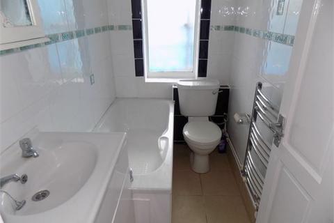 2 bedroom flat to rent, Hither Green Lane, Hither Green, London,