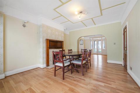 3 bedroom terraced house for sale, Selby Road, London, SE20