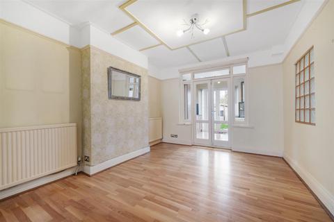 3 bedroom terraced house for sale, Selby Road, London, SE20