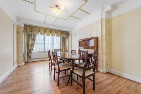 3 bedroom terraced house for sale, Selby Road, London, SE20