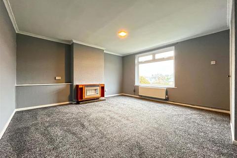 3 bedroom semi-detached house to rent, Pedmore Valley, Nottingham NG5