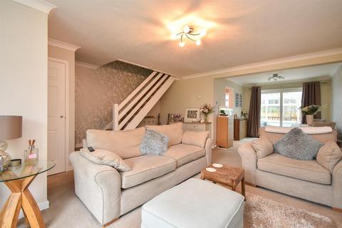 3 bedroom end of terrace house for sale, Lynwood Close, St. Leonards-On-Sea