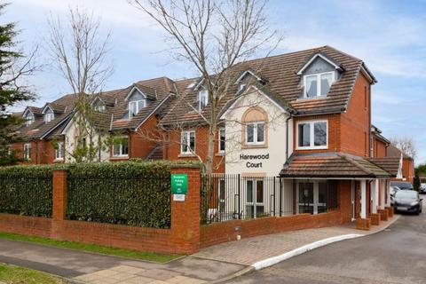 2 bedroom apartment to rent, 545 Limpsfield Road, Warlingham