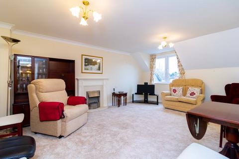 2 bedroom apartment to rent, 545 Limpsfield Road, Warlingham