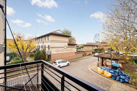 2 bedroom flat to rent, Gleneagles Close, South Bermondsey, London, SE16