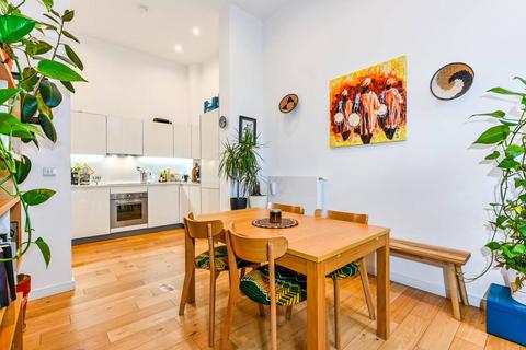 2 bedroom flat to rent, Casbeard Street, Finsbury Park, London, N4