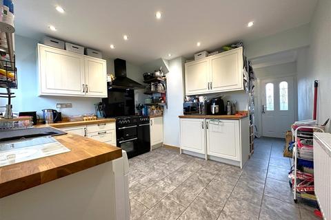 3 bedroom terraced house for sale, Mercia Road, Newark