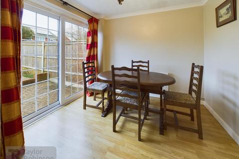 3 bedroom end of terrace house for sale, Southgate, Crawley