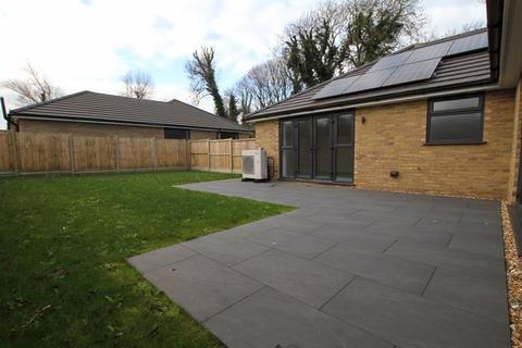 3 bedroom detached bungalow for sale, Walmer